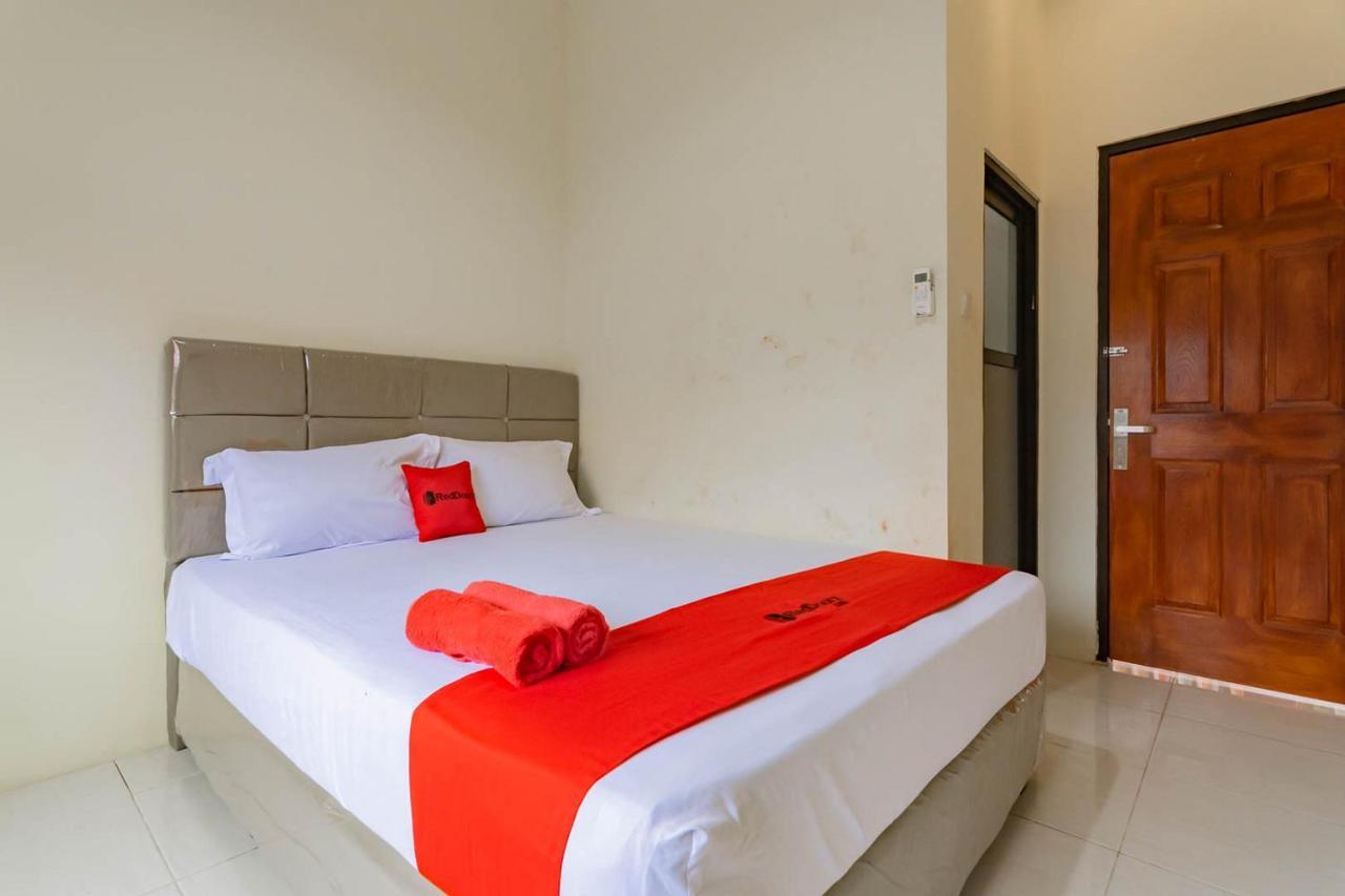 Reddoorz Near Arka Sepinggan Airport Balikpapan Hotel Ngoại thất bức ảnh